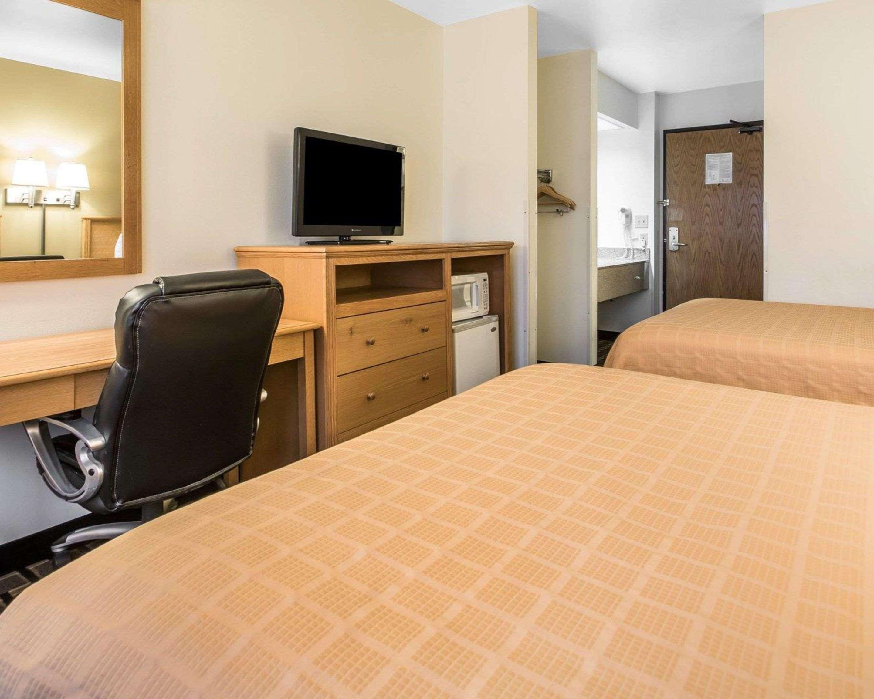 Quality Inn Mauston Exterior foto